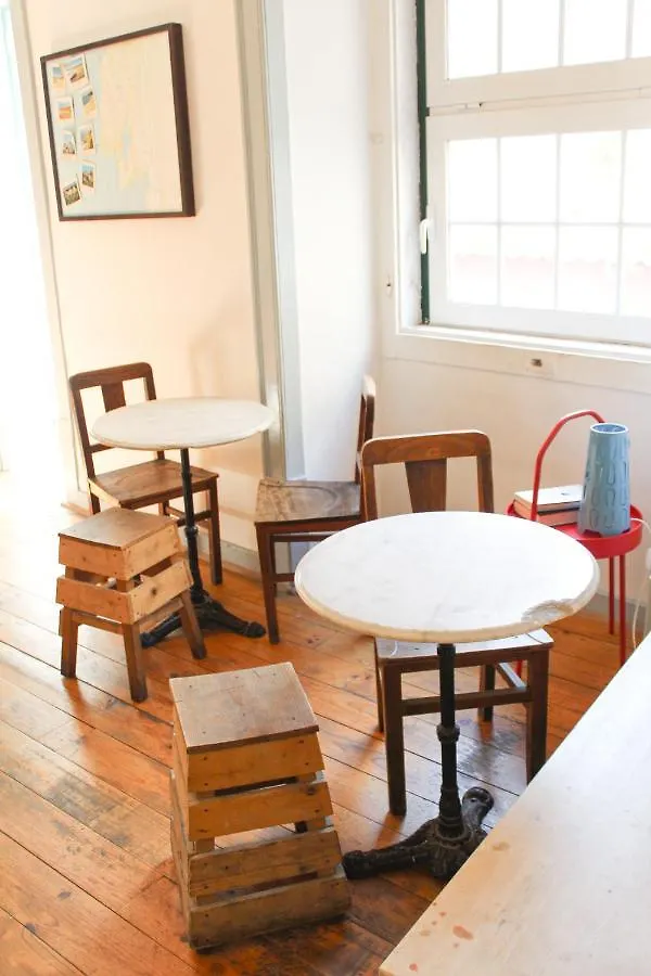 Alface Hall Hostel & Bar Lisbon